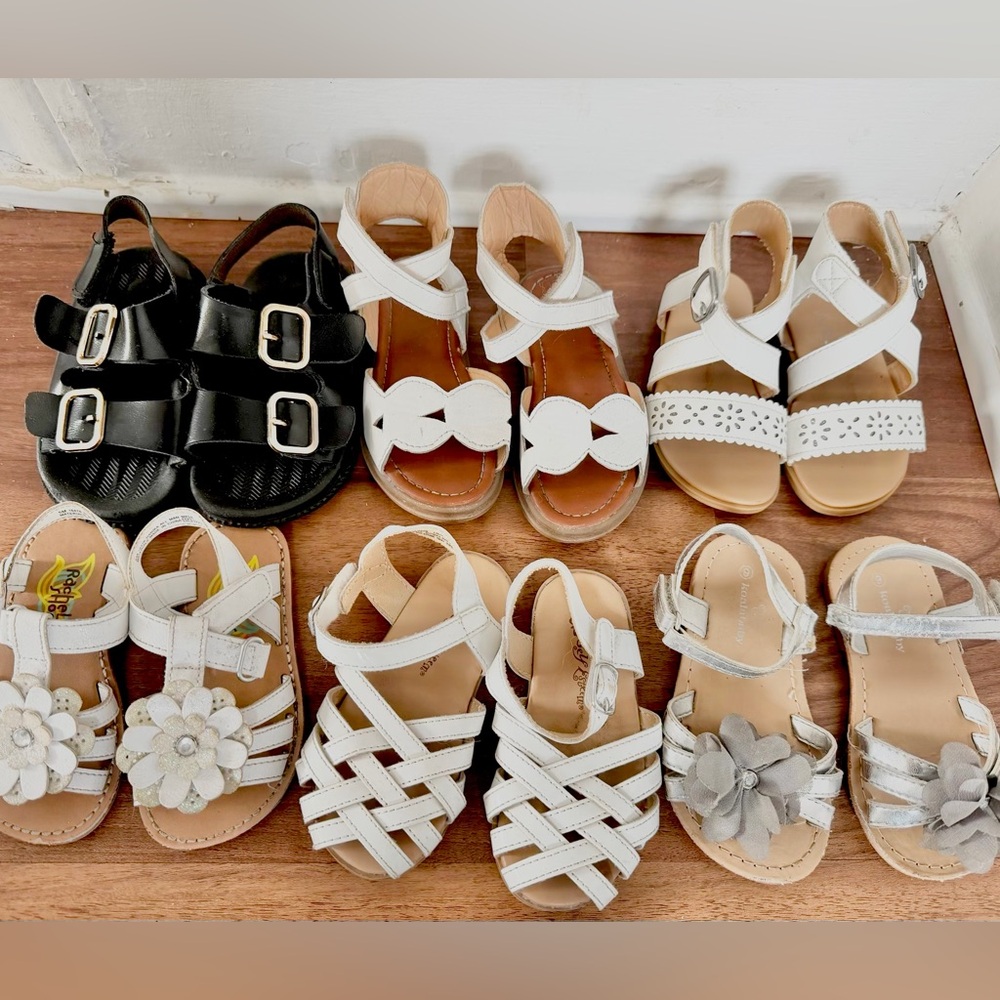 Stylish girls Sandals - Black and White